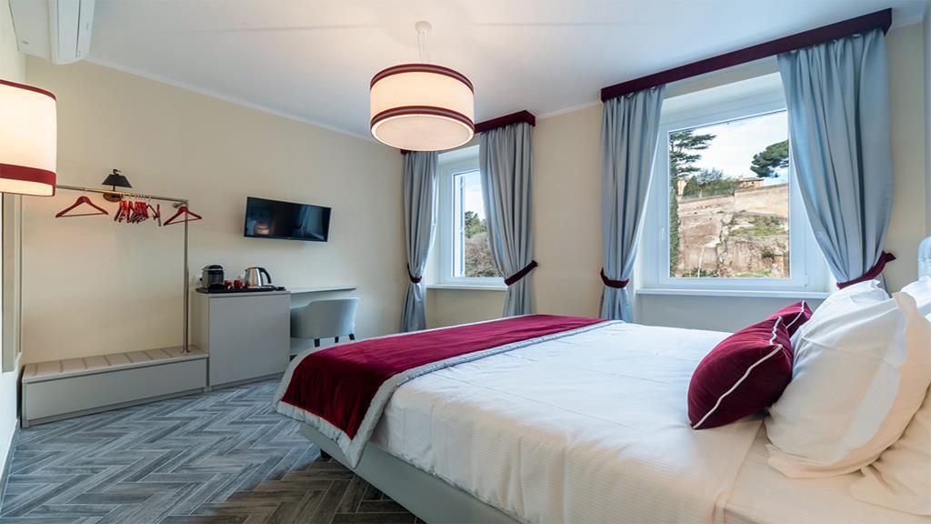 Foro Romano Luxury Suites Exterior photo