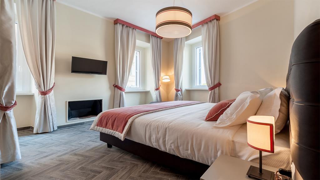 Foro Romano Luxury Suites Exterior photo